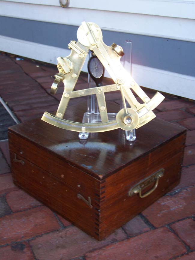 A Cased Antique Double-Framed Brass Sextant signed 'Stanger' circa 1880 — image 3
